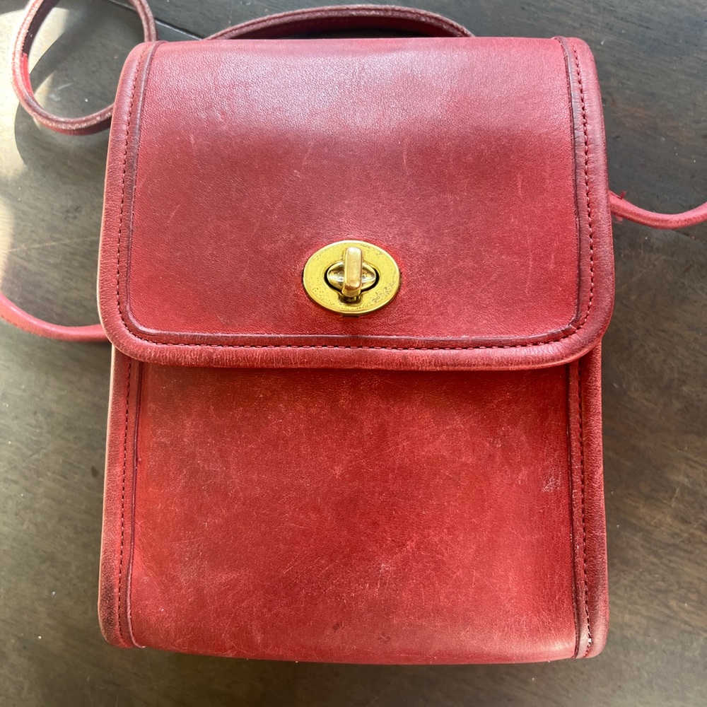 Coach vintage red Scooter crossbody